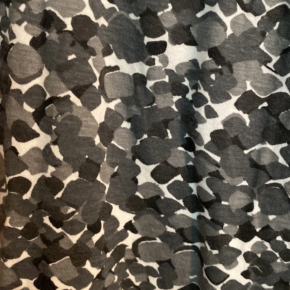 Ann Taylor Loft Short Sleeve Top